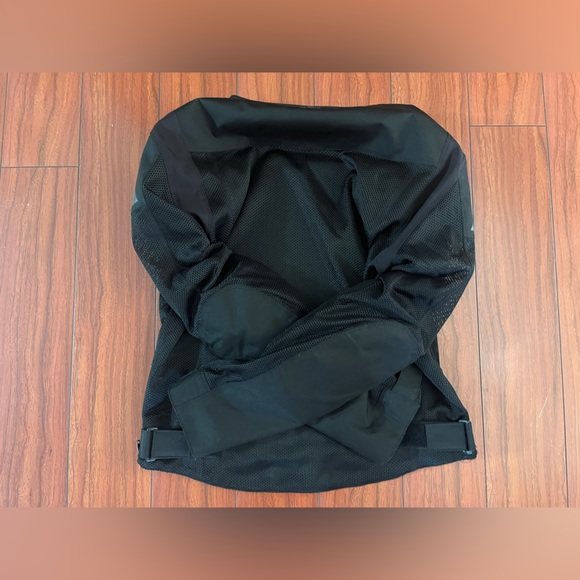 Men’s Flux Air Mesh Jacket - Picture 6 of 11